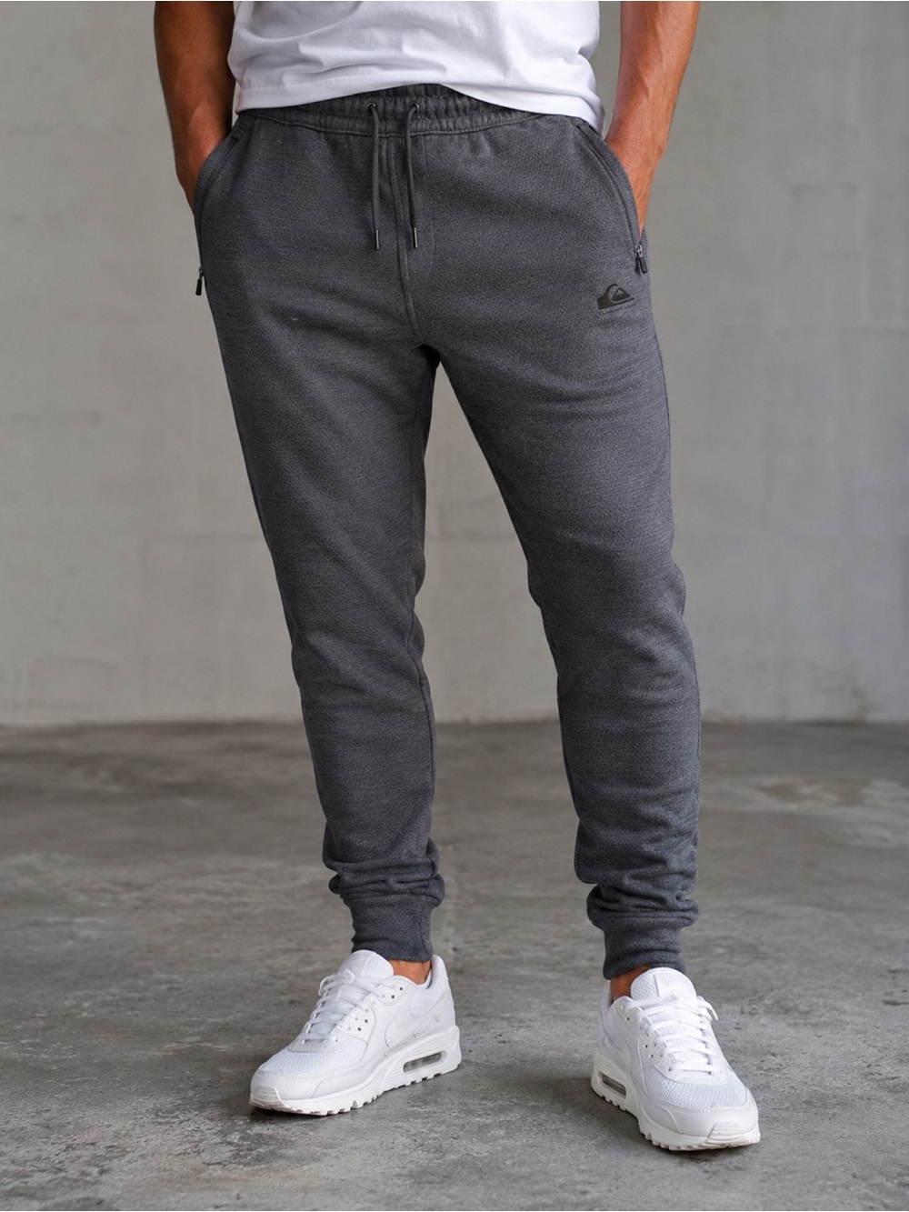 Quiksilver Men's Charcoal Gray Drawstring Joggers- size Small